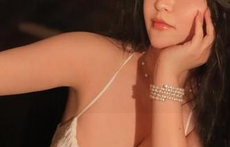 微密圈 – 120斤的小王同学的写真图库：穿上套装，我变得无所不能！