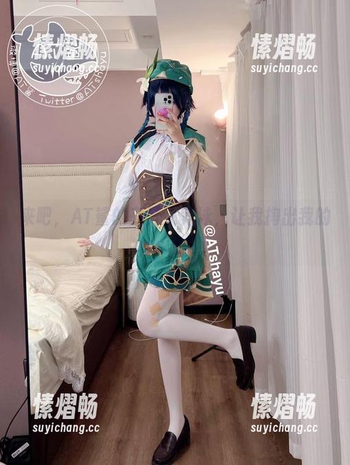 来吧，AT鲨的高开叉竞泳，让我掏出我的cos道具！