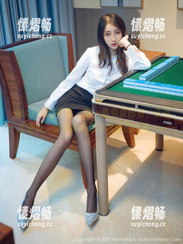 HuaYang花漾 - 这一组免费图包，朱可儿空姐，仿佛能闻到飞机餐的味道……