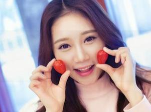 IMiss爱蜜社 – 拨开蕾丝的迷雾：逗逗doudou的写真里藏着什么？