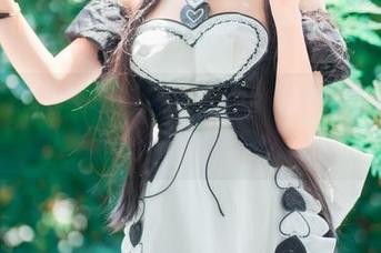 写真界的黑白精灵：Jenny(정제니)DJAWA给你桃花依旧的壁纸