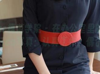 MFStar模范学院 – 在办公室里的蒋小静Jessica写真：认真工作，偶尔偷闲