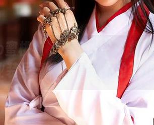 MiiTao蜜桃社 – 新鲜出炉！缇娜美Tinami职业装写真集，更新你的工作灵感！