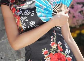 MyGirl美媛馆 – 旗袍里的李七喜：私拍原图，瞬间沦陷！