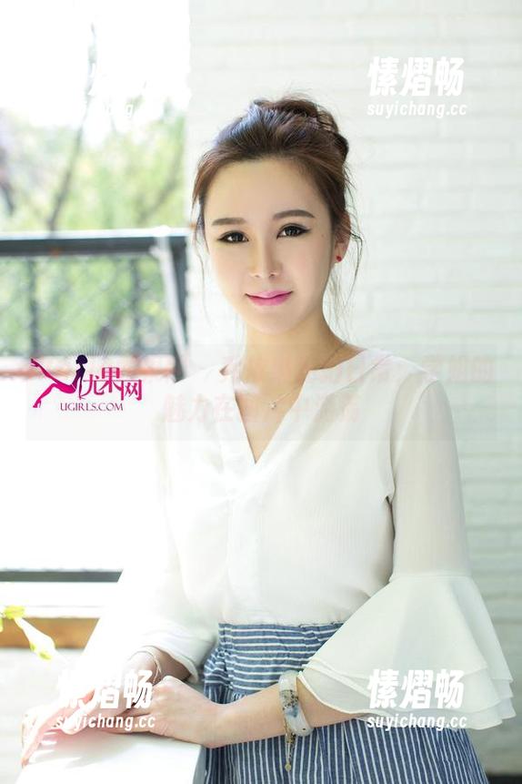 UGirls尤果网-乔依琳 UGirls尤果网 - 乔依琳私拍日常:学姐的魅力在图片中游荡