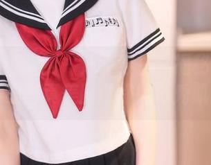 Xiuren秀人网 – 泳装穿搭大揭秘：M梦baby的写真美图教你如何秀肌肉！