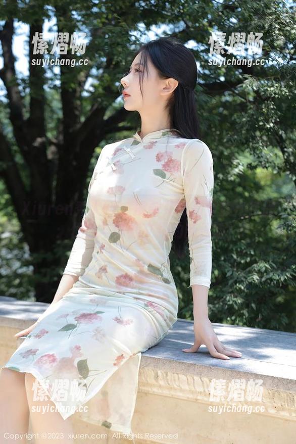 Xiuren秀人网 - 凌希儿的高清旗袍作品：优雅与幽默交织的新体验！