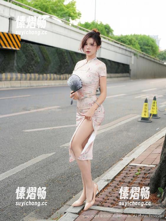 Xiuren秀人网 - 唐安琪又来了：你绝对不能错过的礼服图包更新，真是太震撼了！
