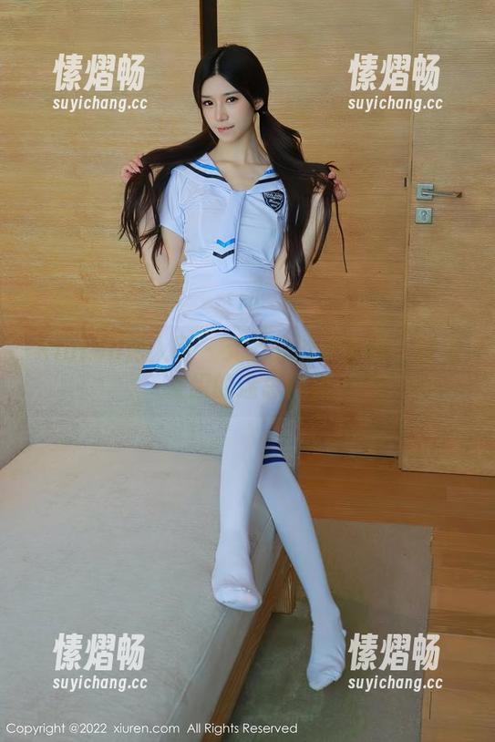 Xiuren秀人网 - 无圣光的夏馨瑶：丝袜交织的迷思作品