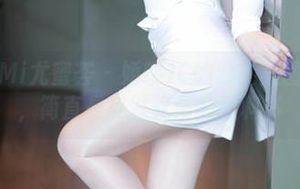 YouMi尤蜜荟 – 娇喘JC的油亮美图合集，简直是皮肤光泽的教科书