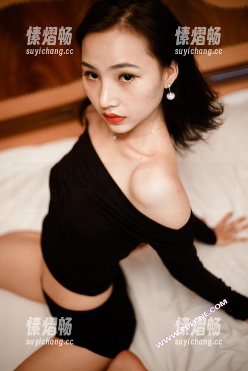 partycat轰趴猫-杨晨晨sugar partycat轰趴猫 - 在杨晨晨sugar的修女作品中:图集里的静谧诱惑