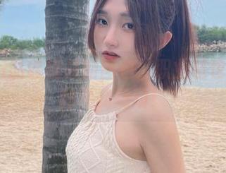 roroki骷髅姬最新图包：职业装也能让你的灵魂舞动！