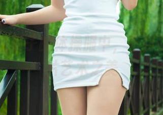 丽柜 – 在慕子的体操服中，看到隐藏的照片艺术之美