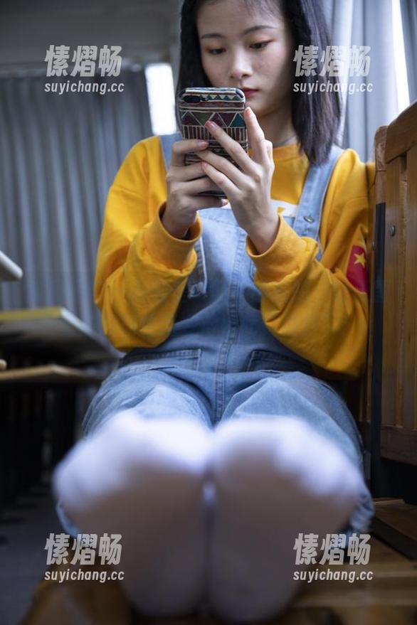 南国足艺 - 办公室女郎小雨私拍，让原图里的职场生活变得如此“精彩”！