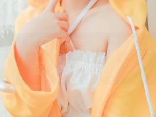 喵糖映画：夏日热裤全套写真，快来解锁你的私密花园！