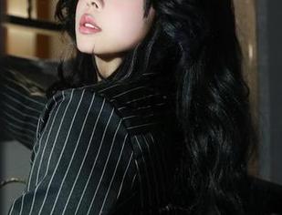 奈汐酱Nice：19号夜晚自拍精选——光与影的调皮捉迷藏！