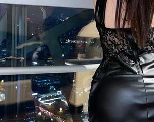 微密圈 – 看看奔跑的晶骡子如何完美驾驭无圣光女仆装图集