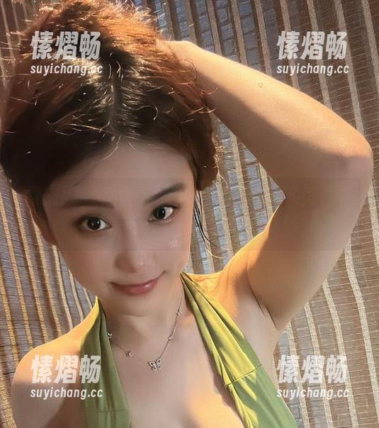 奶雯 微密圈 - 准备好了吗?奶雯泳装系列图集,快来下载一份清凉入夏!