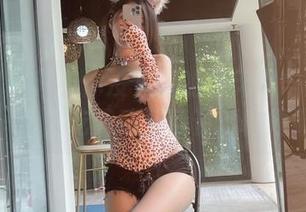 微密圈 – 只有你没见过的巨无霸与清纯脸蛋——小玉吃果冻免费资源倾情奉献！