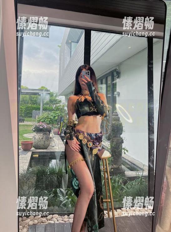 微密圈 - 拜托，小玉吃果冻的全套图片，真的是个“本钱实足”的神奇之旅！