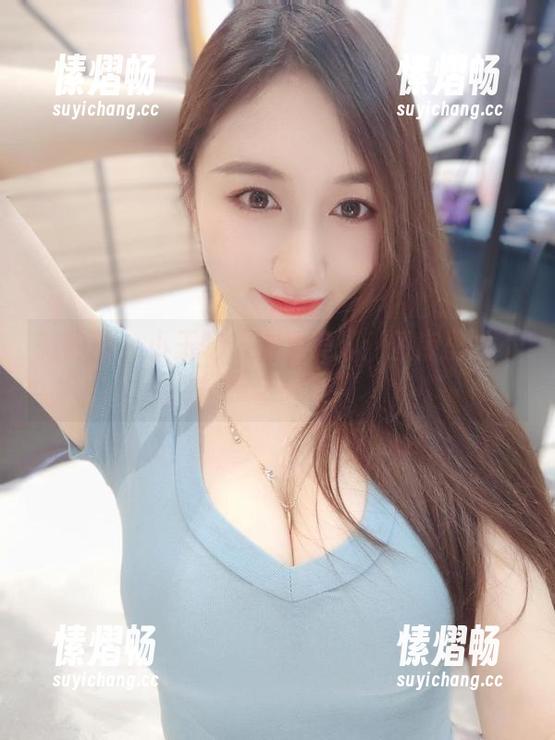 微密圈 - 小玉吃果冻的美脚：图库里的不经意之美写真