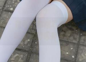 少女秩序 – 鹿可的和服写真：分享那些暧昧不明的眼神交汇