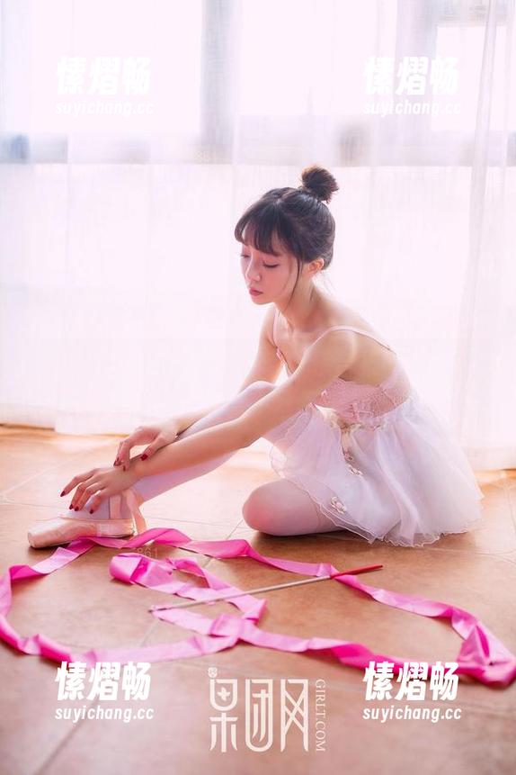 果团网 - 高清黑白，龚玥菲合集——正经里藏着一丝不堪