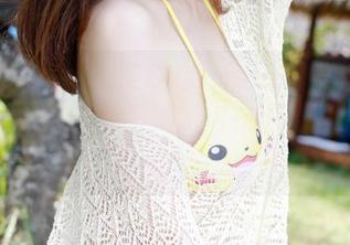 模范学院 – 夏笑笑Summer的办公室日常：更新作品，看看她如何在职场展现风采！