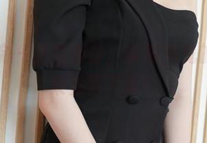 模范学院 – 温柔满分，草莓兔兔的写真合集免费下载！