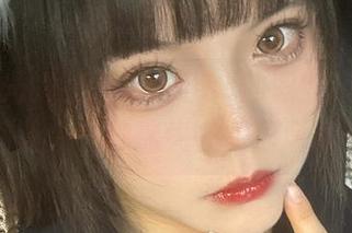 从未曝光的原图，洛可ss的职业装私拍瞬间让人一秒迷失在职场风格！