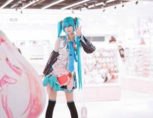教室里的炸酱沐沐：一幅幅抓住心的写真图片