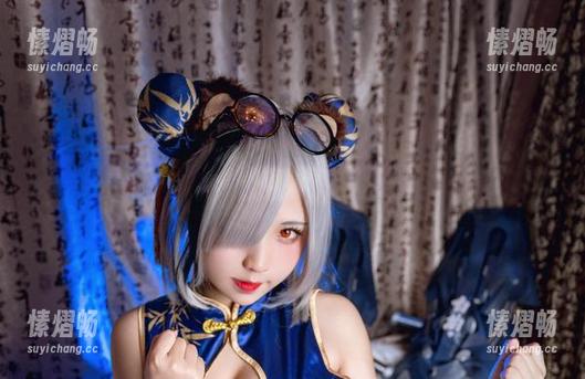 猫田圣奈奈海边COS，海浪声中藏着多少秘密？