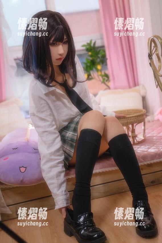 疾走可可 疾走可可的校服Cos:谁说校服只适合上课,摆pose也能很有感觉
