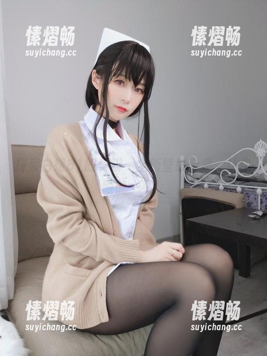 探索白银81的美脚—全新壁纸合集，让你眼前一亮！