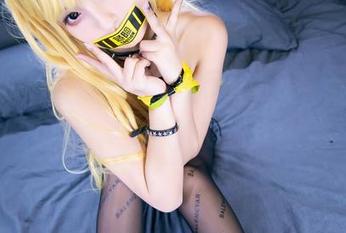 神乐坂真东的女友：精选写真集，藏着那些不为人知的细节