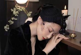 秀人网 – 在图库里翻找UU阿文与妹妹的时光，分享那些微妙的悸动