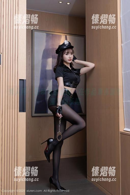 秀人网-余虞酱 秀人网 - 吊带与余虞酱:在作品集资源中漫游的乐趣