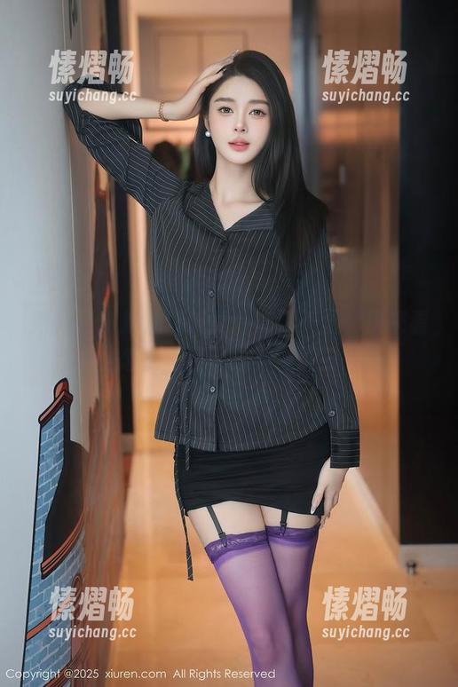 秀人网 - 奶油妹妹高清套装美图，快来看看她是怎么把日子过得像糖果一样！