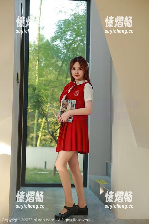 秀人网-小魔女奈奈 秀人网 - 看小魔女奈奈如何在海边俘获阳光,原图来袭,更新后续也要期待哦!