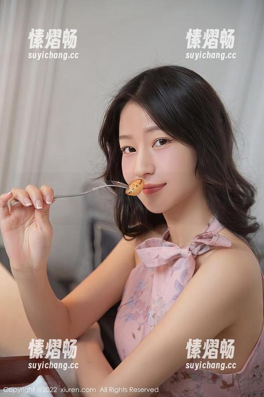 秀人网-抖娘利世 秀人网 - 裸足风潮,抖娘利世的私拍套图:革命性的前进,脚趾头也不例外!