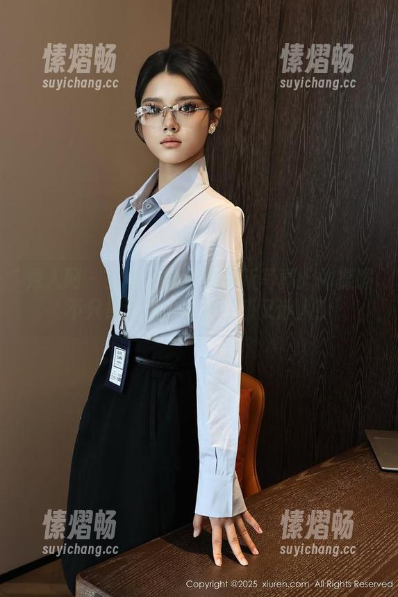 秀人网 - 王俪丁小宝贝最新写真：体操服不只是运动，真是性感又迷人！
