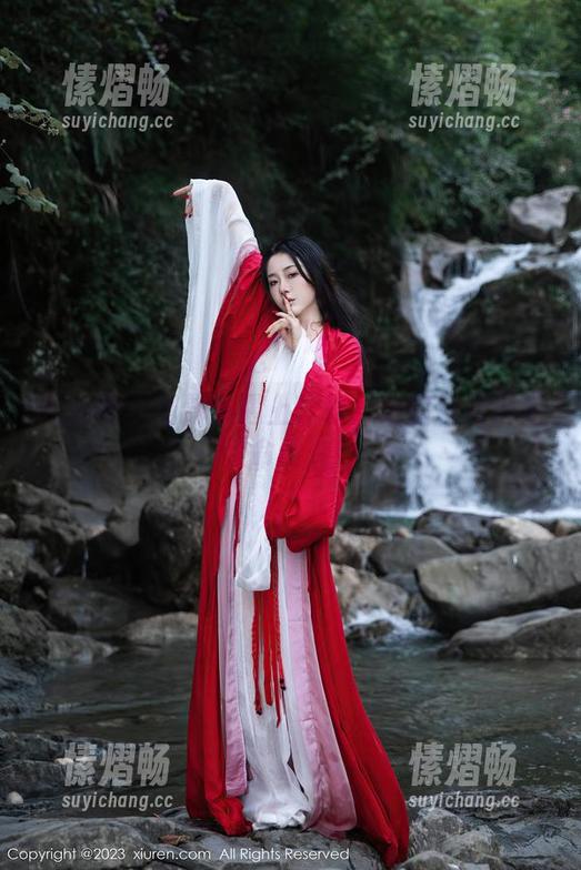秀人网 - 当修女遇上艺轩：这图包简直是致命诱惑！
