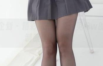紧急企划 – 精彩私拍资源：见希w的白丝制服让人咋舌！