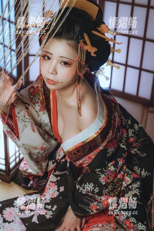 自闭颜球球的黑色心情：每一张图片都在低语