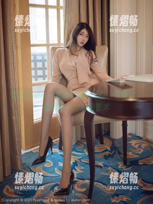 花漾show - 精选小海臀作品：在海边，她的每一寸都是艺术