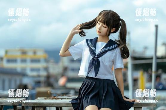 分享原图，跟随蠢沫沫的花墙迷宫，看她如何与花儿对话
