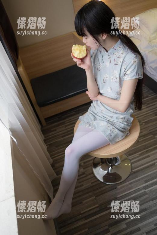 进来瞧瞧，西尔酱的眼镜写真图库有多猛？