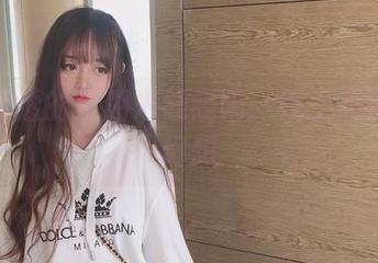 晶莹剔透的过期米线线喵：线上高清灰丝幻想