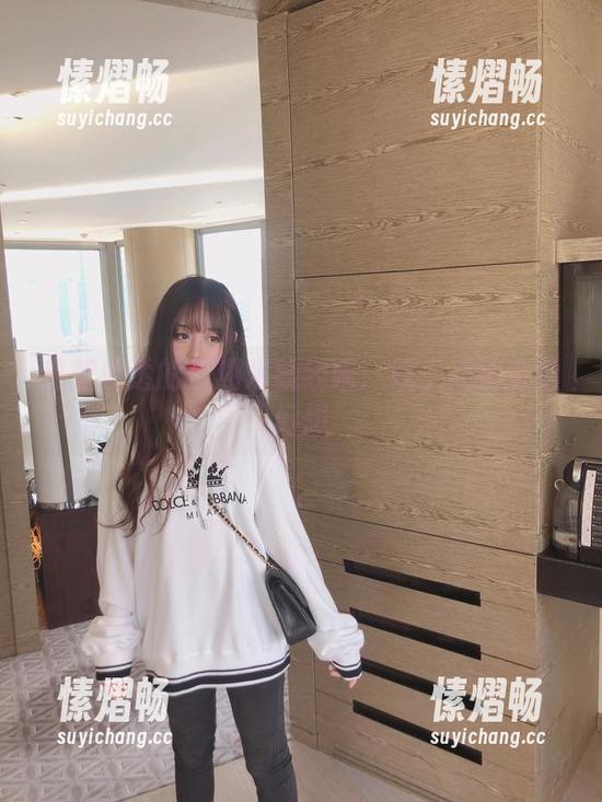晶莹剔透的过期米线线喵：线上高清灰丝幻想