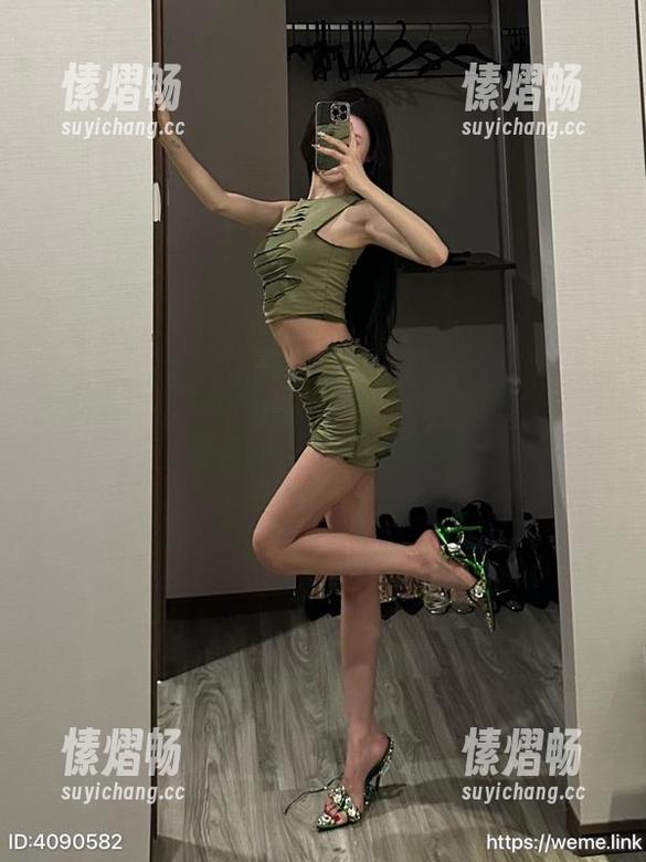 微密圈 - 黎允熙的秘密告诉你，在线图集里藏着的不仅仅是视觉！
